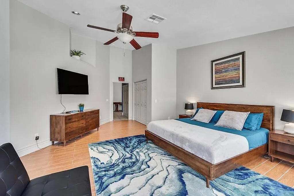 Posh Villa 8 Bdr X Bath 15 Bds Free Spa Heat Las Vegas