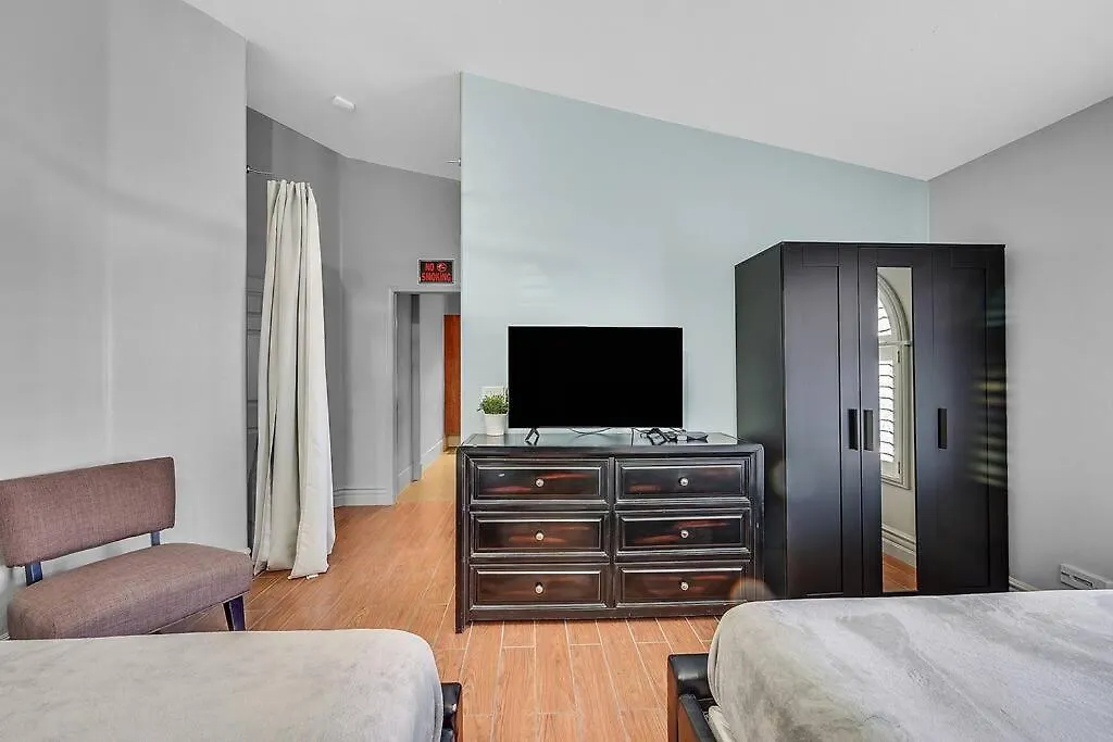 Posh Villa 8 Bdr X Bath 15 Bds Free Spa Heat Las Vegas